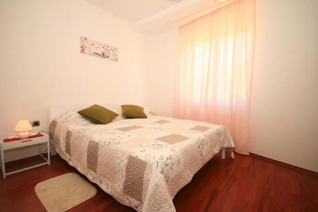 Apartment Mimoza 6, Baska, Krk
